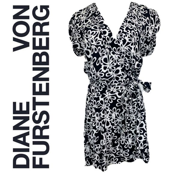NEW Diane Von Furstenberg Purdette Black Halo Floral Romper Vacation Jumpsuit - Picture 2 of 12